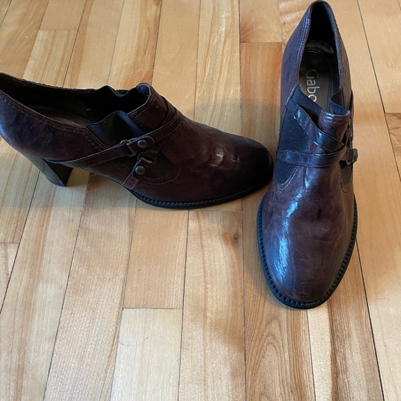 Gabor (Germany) Stylish Woman’s Shoes - Picture 2 of 5